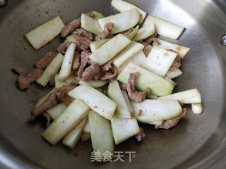肉丝炒胡瓜步骤5