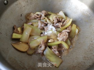 肉丝炒胡瓜步骤7