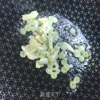 核桃油蒜香冬瓜步骤4