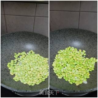 酸菜烧毛豆步骤4