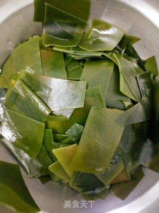 红烧猪蹄海带黄豆粒步骤2