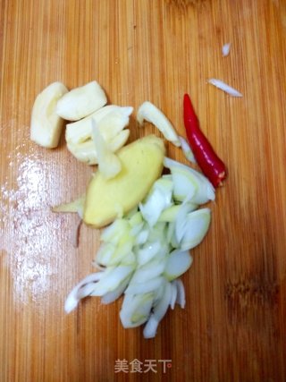 红烧猪蹄海带黄豆粒步骤4