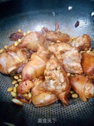 红烧猪蹄海带黄豆粒步骤5