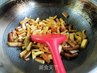 香干炒萝卜干步骤6