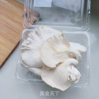 排骨炖蘑菇步骤2