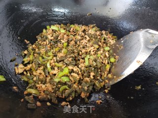 干豆角炒肉末步骤5