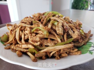 笋丝炒肉丝步骤7