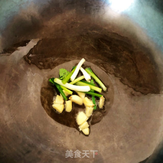 酸笋鸭脚煲步骤3