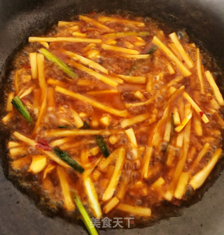 酸笋鸭脚煲步骤5