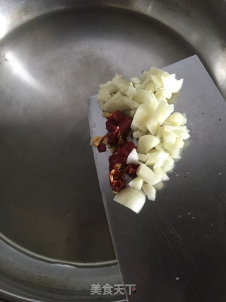 酱焖鲜毛豆步骤3