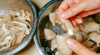 比酥肉还好吃的椒盐菌菇步骤2