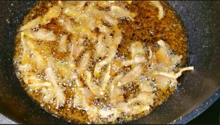 比酥肉还好吃的椒盐菌菇步骤8