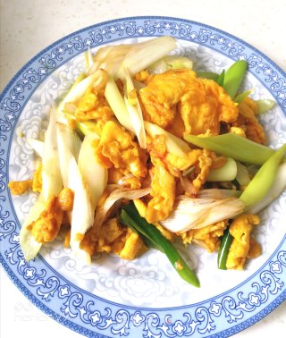 大葱炒鸡蛋步骤7