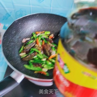 松花蛋炒辣椒步骤9