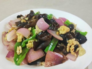 黑木耳洋葱炒蛋步骤11