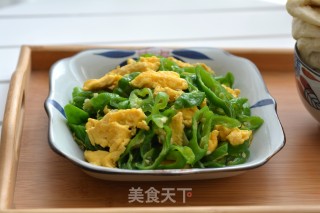 鸡蛋炒辣椒步骤7