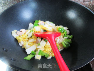 青椒虾味球炒娃娃菜步骤8