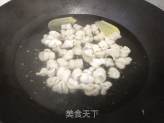 爆炒鱼肚步骤3