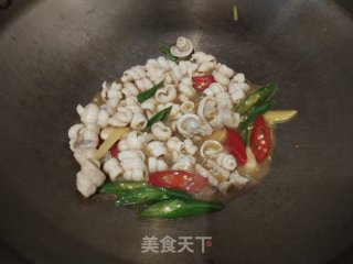 爆炒鱼肚步骤7