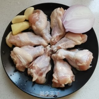 吮指鸡翅根步骤1