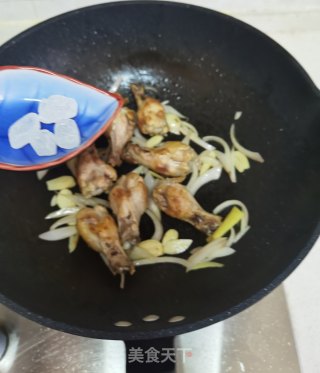 吮指鸡翅根步骤9