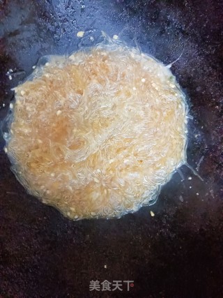 蒜蓉焖粉丝步骤6
