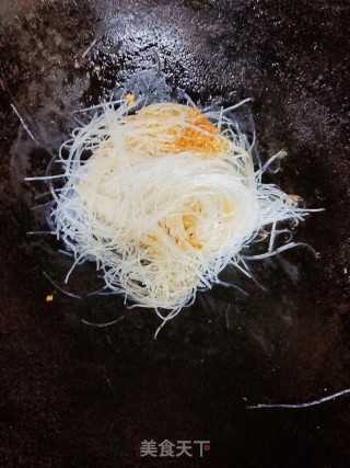 蒜蓉焖粉丝步骤5