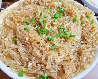蒜蓉焖粉丝步骤7
