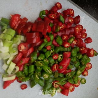 肉末炒线椒丁步骤4
