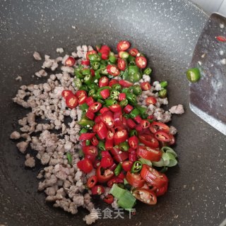 肉末炒线椒丁步骤11