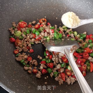 肉末炒线椒丁步骤14