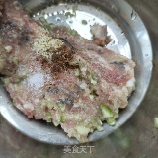 肉馅鲜虾丝瓜盅步骤10