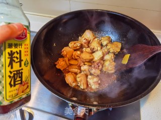 小鸡翅炖红蘑步骤7