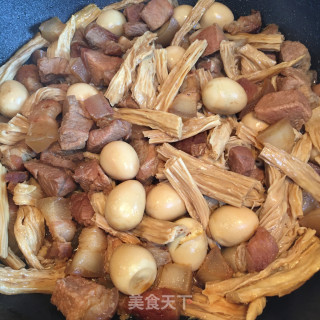 腐竹鹌鹑蛋烧肉步骤9