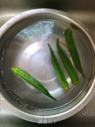 秋葵炒土鸡蛋步骤4