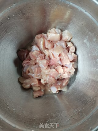 茄汁鸡肉丁步骤1