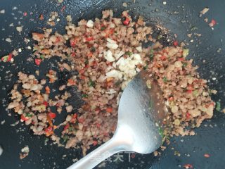 辣椒炒肉末步骤11