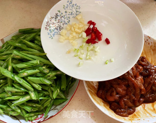 四季豆炒肉丝步骤2