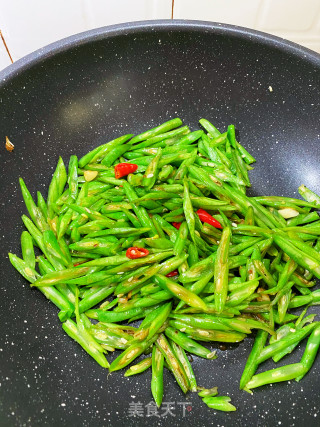 四季豆炒肉丝步骤5
