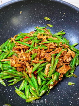 四季豆炒肉丝步骤6