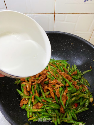 四季豆炒肉丝步骤7