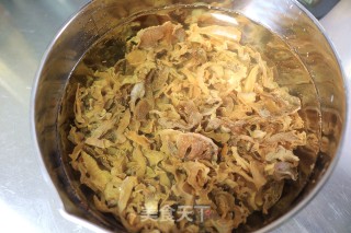 浓香入味的五花肉炖干笋尖步骤2