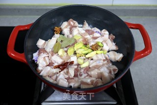 浓香入味的五花肉炖干笋尖步骤7