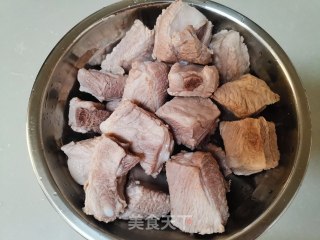 砂锅排骨炖冬瓜步骤2