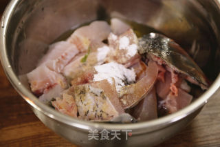 生啫鱼头煲步骤4