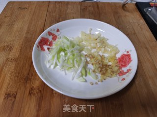 红烧卤肥肠步骤1