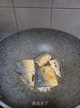 香煎鲭鱼片步骤5