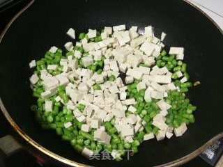 肉末豇豆炒豆腐步骤6