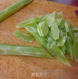 鸡蛋——鸡蛋炒莴笋步骤2