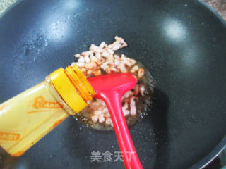 五花肉毛豆炒娃娃菜步骤8